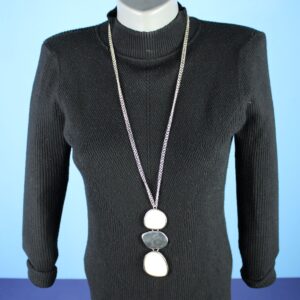 Folyami kövek nyakék